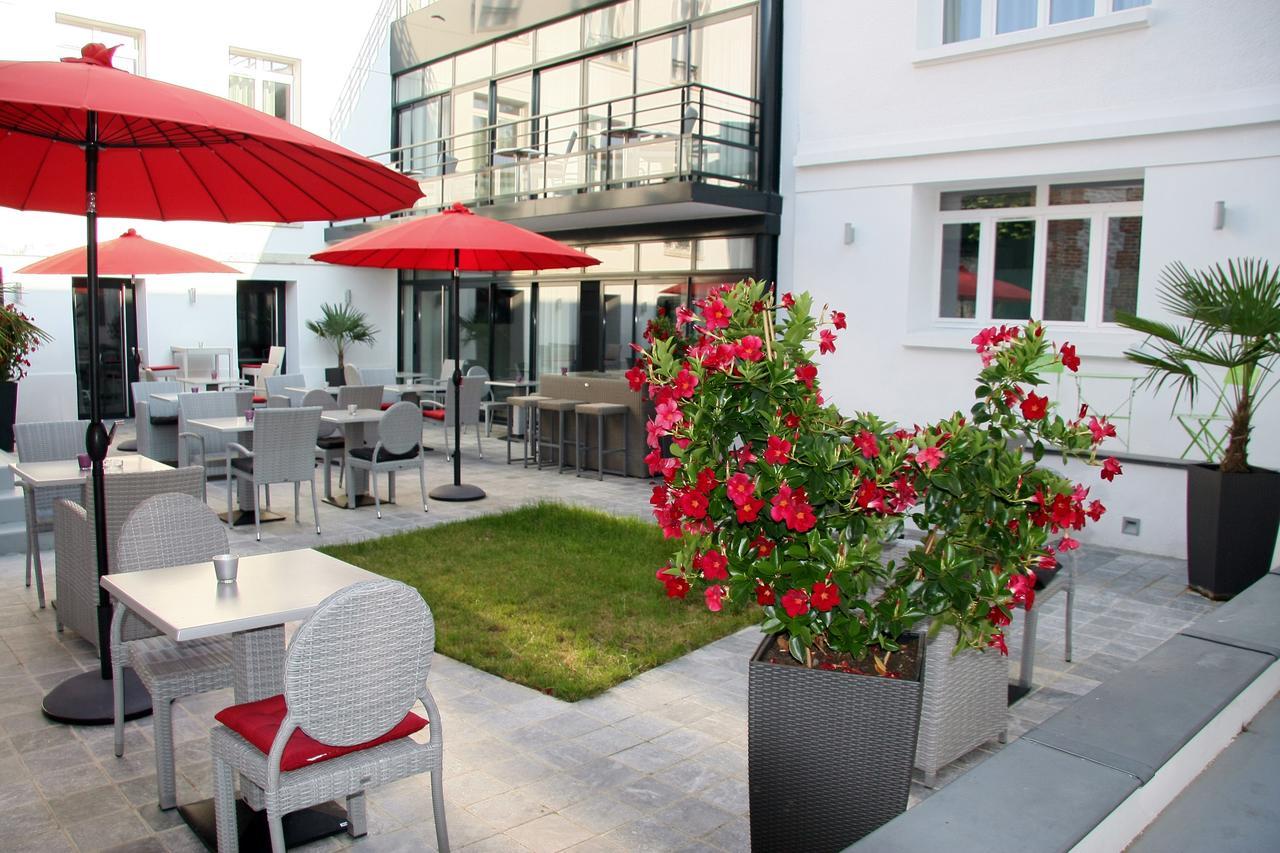 Le César Hôtel Provins Esterno foto