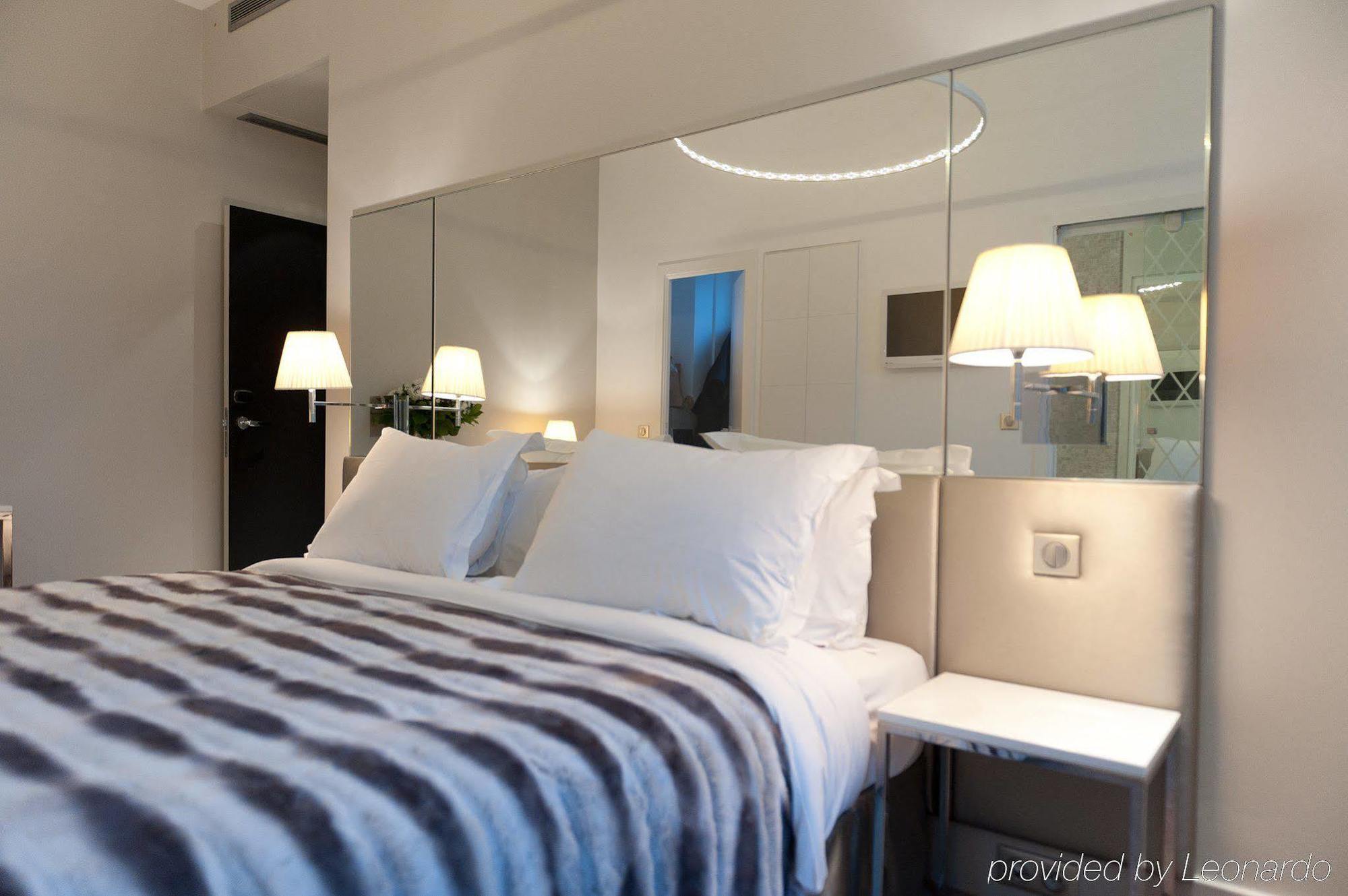 Le César Hôtel Provins Esterno foto